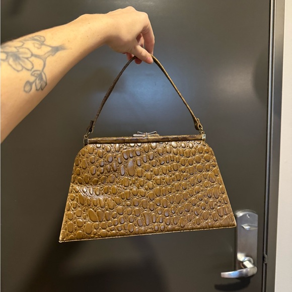 Vintage Croc Bag - Picture 2 of 4